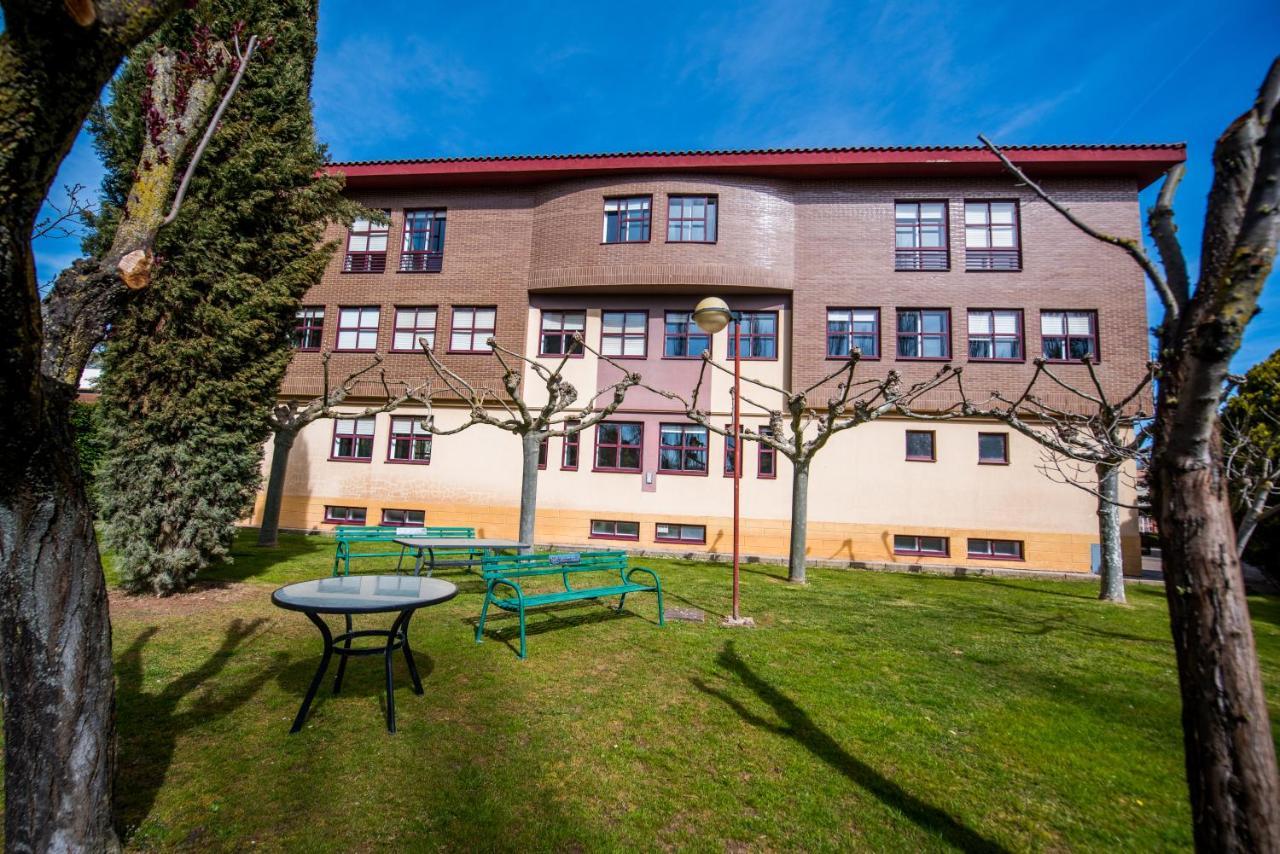 Residencia Hospital Del Rey Hostel Burgos Ngoại thất bức ảnh