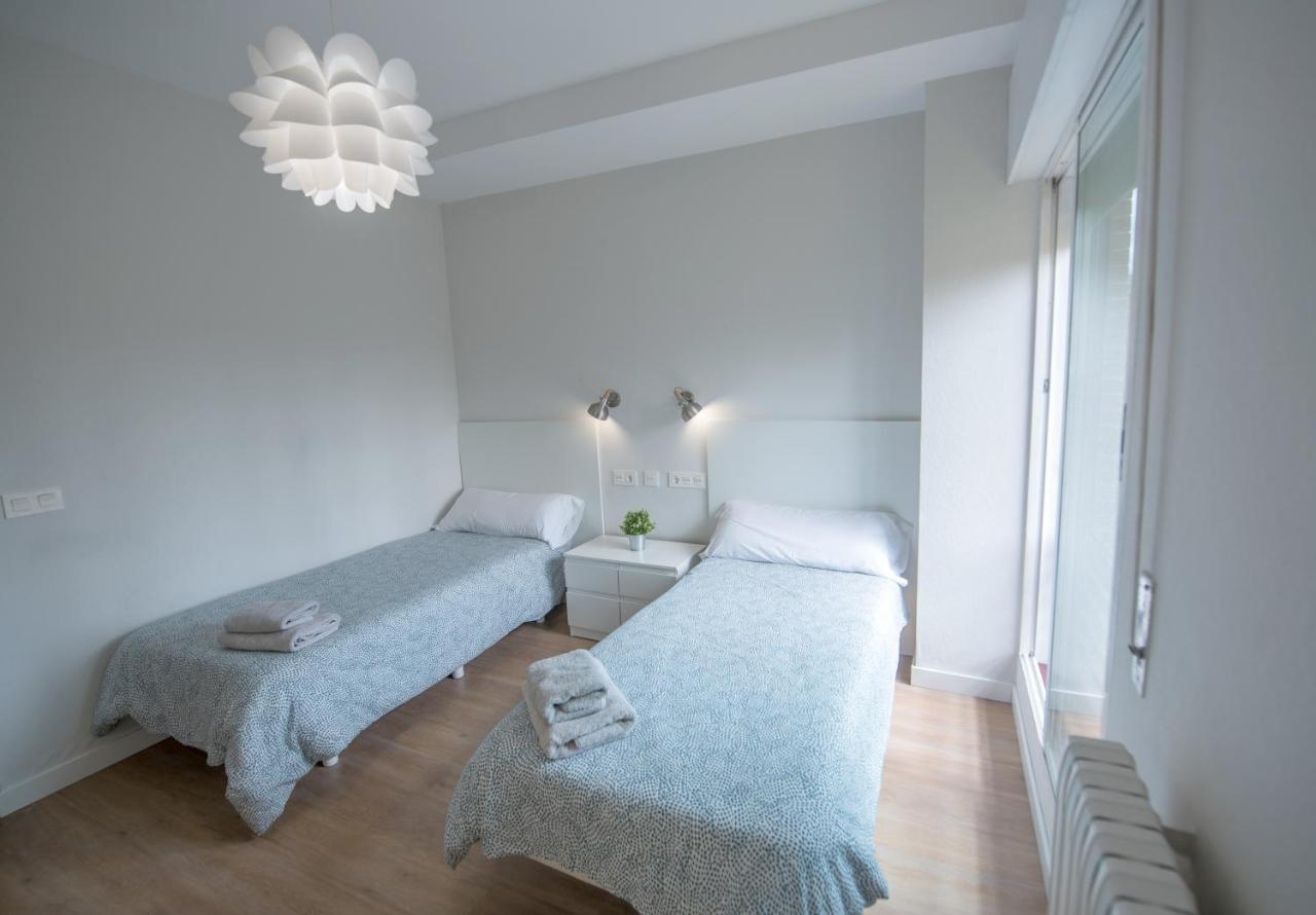 Residencia Hospital Del Rey Hostel Burgos Ngoại thất bức ảnh