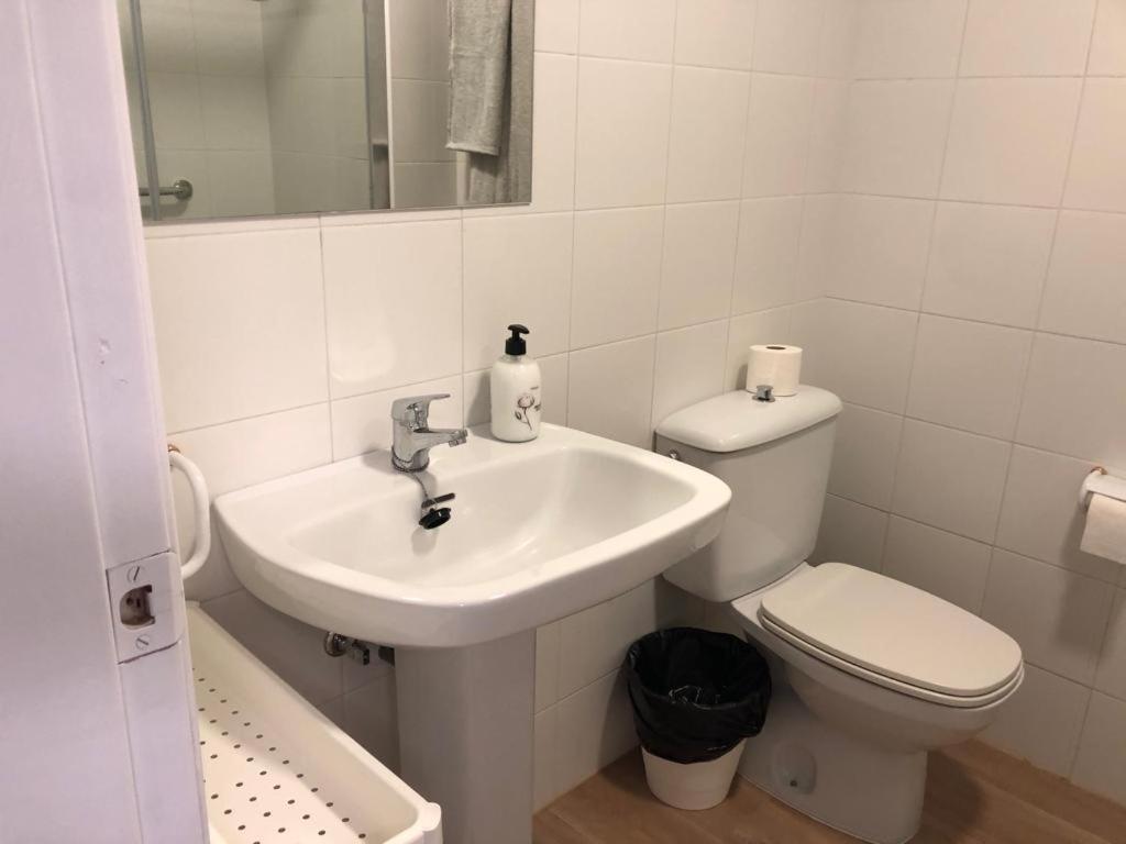 Residencia Hospital Del Rey Hostel Burgos Ngoại thất bức ảnh